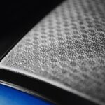 「BMW、天然繊維複合材を量産モデルにも適用。レーシングカーの再生可能原料の活用に続く革新的な技術」の1枚目の画像ギャラリーへのリンク